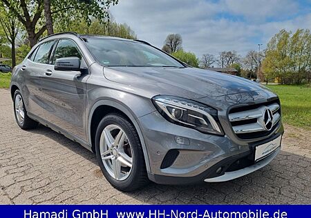 Mercedes-Benz GLA 200 CDI / d //NAVI//PDC//ALU//AHK//