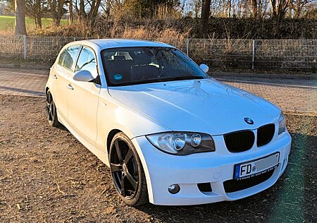 BMW 120d Sportlicher 1er ()