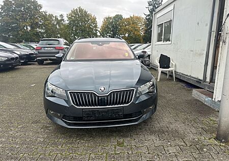 Skoda Superb Combi Ambition 4x4