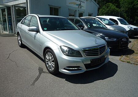 Mercedes-Benz C 250 Lim Xenon Autm. Navi Si. Hz. Sch-Dach