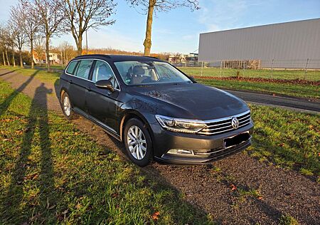 VW Passat Variant Volkswagen 2.0 TDI SCR Comfortline Varia...