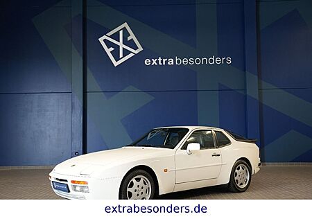 Porsche 944 S2