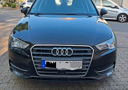 Audi A3 2.0 TDI S tronic Attraction Sportback Att...