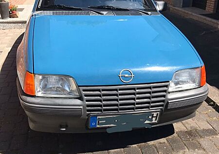 Opel Kadett e