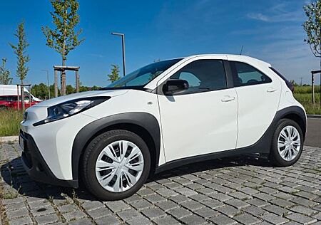 Toyota Aygo (X) Aygo (X) 1.0-l-VVT-i Play Play