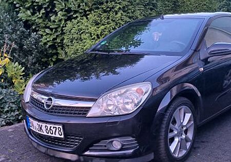 Opel Astra 1.6 Turbo Edition 132kW Edition