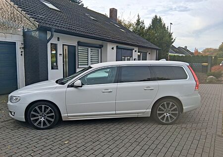 Volvo V70 2,4, 5 zylinder AWD*Scheckheft*Zahnriemen*