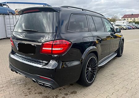 Mercedes-Benz GLS 63