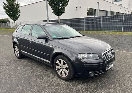 Audi A3 1.6 FSI Ambition