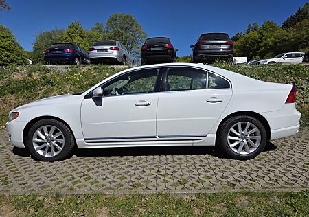 Volvo S80 D5 AWD Momentum 1.Hand Neuwagen Zustand