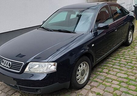 Audi A6 2.4 -