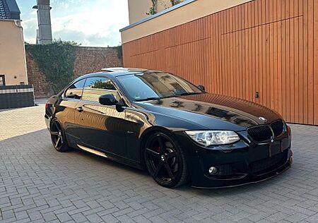 BMW 330i Coupé -