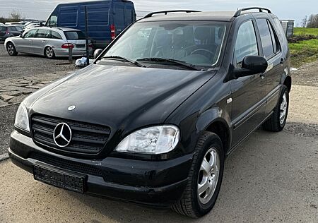 Mercedes-Benz ML 270 ML -Klasse CDI/AUTOMATIK/LEDER/