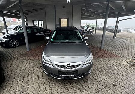 Opel Astra J Sports Tourer Innovation