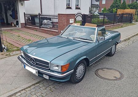 Mercedes-Benz SL 500 frisch restauriert mit H-Zulassung