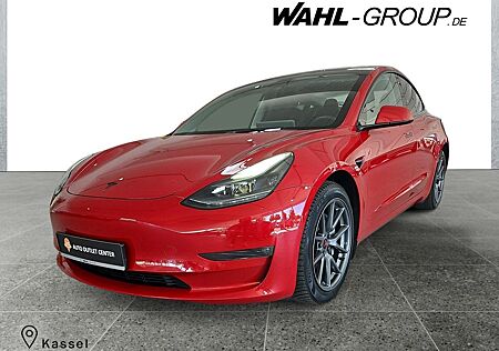 Tesla Model 3 Allradantrieb mit Dualmotor Long Range