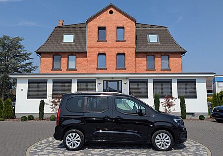 Opel Combo Life Ultimate LED CAM ACC SHZ HUD AHK 7.Si