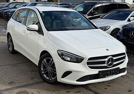 Mercedes-Benz B 180 Navi/ Kamera/ Sitzheizung/Aut. /64.000Km