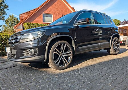 VW Tiguan Volkswagen 2.0 TDI SCR BMT LOUNGE Sport & Style ...