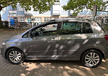 VW Golf Plus Volkswagen 1.6 TDI DSG BlueMotion Tech Style ...