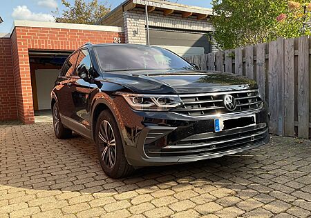VW Tiguan Volkswagen 1.5 TSI OPF DSG Life United Matrix Sport