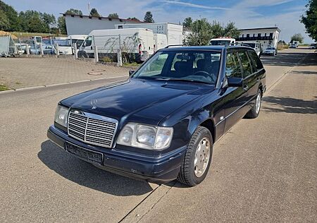 Mercedes-Benz E 200 7-Sitzer/Klima/Automatik/AHK