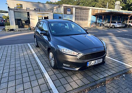 Ford Focus 1,0 EcoBoost 92kW Cool & Connect Turni...