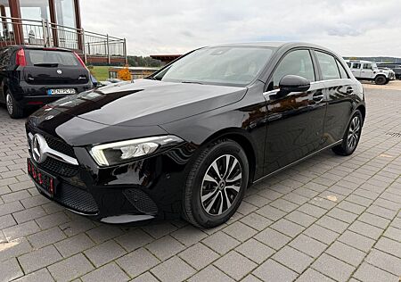 Mercedes-Benz A 180 gebraucht kaufen Mercedes-Benz A 180 d BUSINESS PARK SITZKOM PAKET NAVI KAMERA