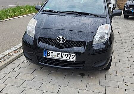 Toyota Yaris 1,0-l-VVT-i Cool Cool