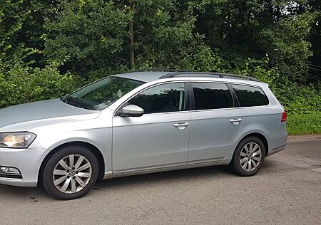 VW Passat Variant Volkswagen 2.0 TDI Highline BlueMotion T...