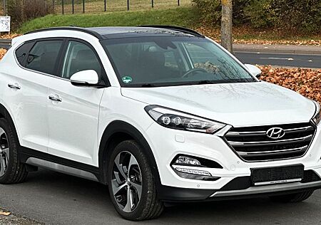 Hyundai Tucson 2.0 Premium 4WD *Pano *Vollausstattung