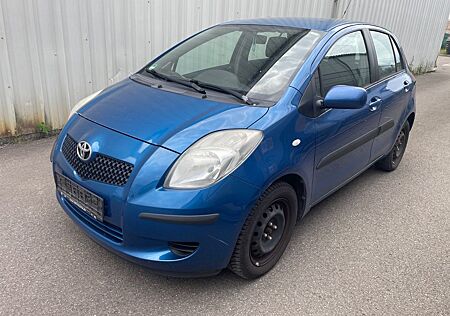 Toyota Yaris 1.3 Sol Klima/Servo/Tüv bis 07/26