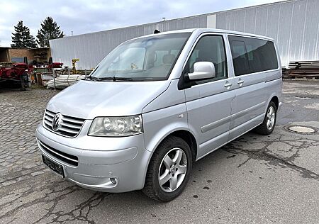 VW T5 Multivan Volkswagen * Highline* 17" Alufelgen* Klima* AHK