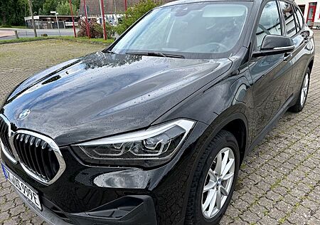 BMW X1 xDrive25e Advantage Steptronic Advantage