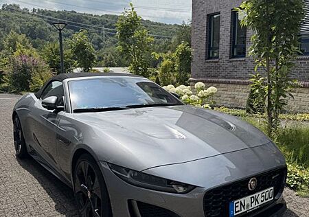 Jaguar F-Type P300 R-DYNAMIC R-DYNAMIC