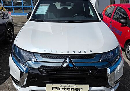 Mitsubishi Outlander PHEV Intro Edition 4WD