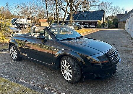 Audi TT Roadster 1.8T quattro 165 kW -