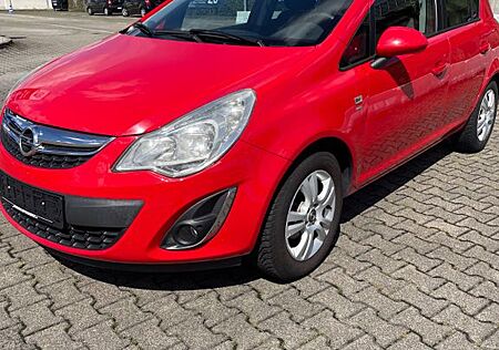 Opel Corsa 1.3 Automatilk Sitzheizung beheizt.Lenkra