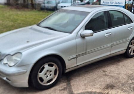 Mercedes-Benz C 180 ELEGANCE