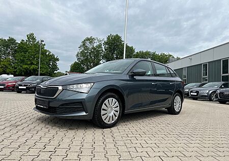 Skoda Scala Active 1.0 TSI *LED DAB+ SmartLink Klima*