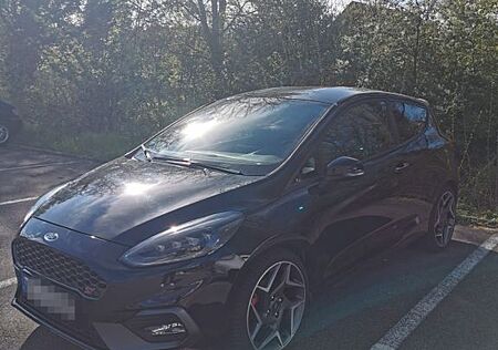 Ford Fiesta 1,5 EcoBoost ST mit Leder-Exklusiv-Pa...
