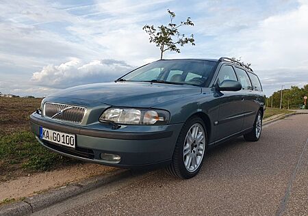 Volvo V70 II 125 KW 5-Gang "Wolfgang"