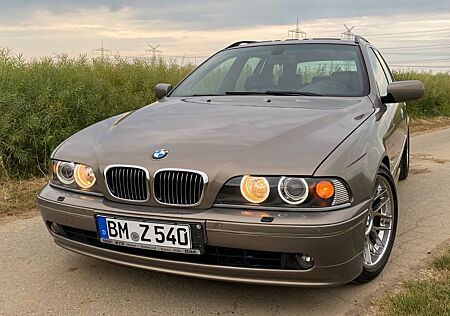BMW 540i Tour. Ed. Exclusive 2. HAND / Scheckheft