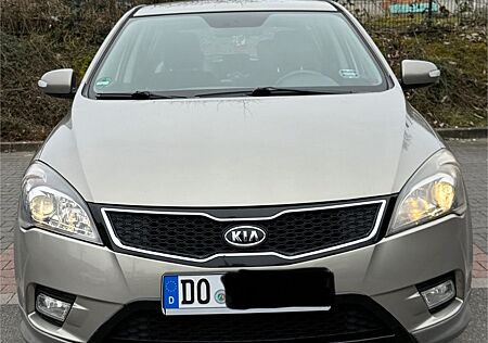 Kia Cee'd / Ceed 1.6 CRDI 128PS Spirit Sporty Wa...