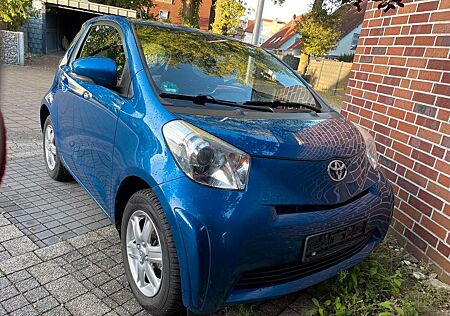 Toyota iQ + 1,0-l-VVT-i +