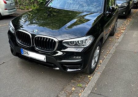 BMW X3 xDrive20i ADVANTAGE AT ADVANTAGE