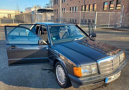 Mercedes-Benz 190 / BabyBenz/ Oldtimer