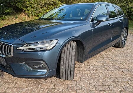 Volvo V60 B4 D Geartronic Inscription, HUD, AHK, StdHz