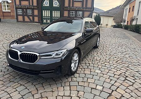 BMW 540d xDrive*LCI*FACELIF*LASER*MASSAGE*H&K-SOUND*