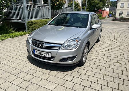 Opel Astra 1.6 Ecotec **Rentnerfahrzeug**